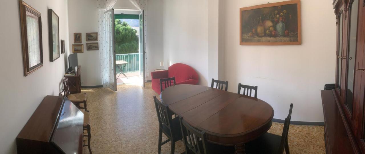 Casa Bianca 4 - Confortevole In Centro A مونيلّي المظهر الخارجي الصورة